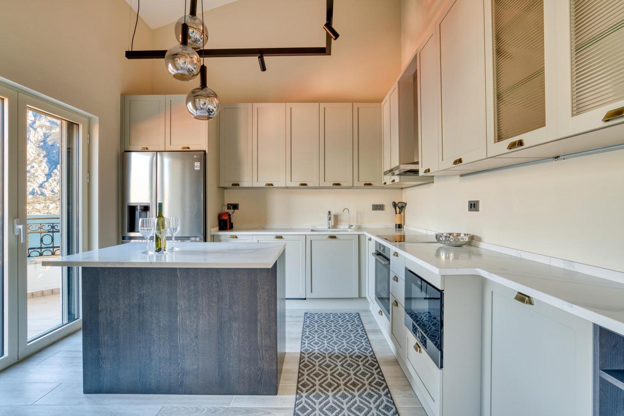 Luxurious 3-Bedroom Apartment By Mn Property Kotor Exteriör bild