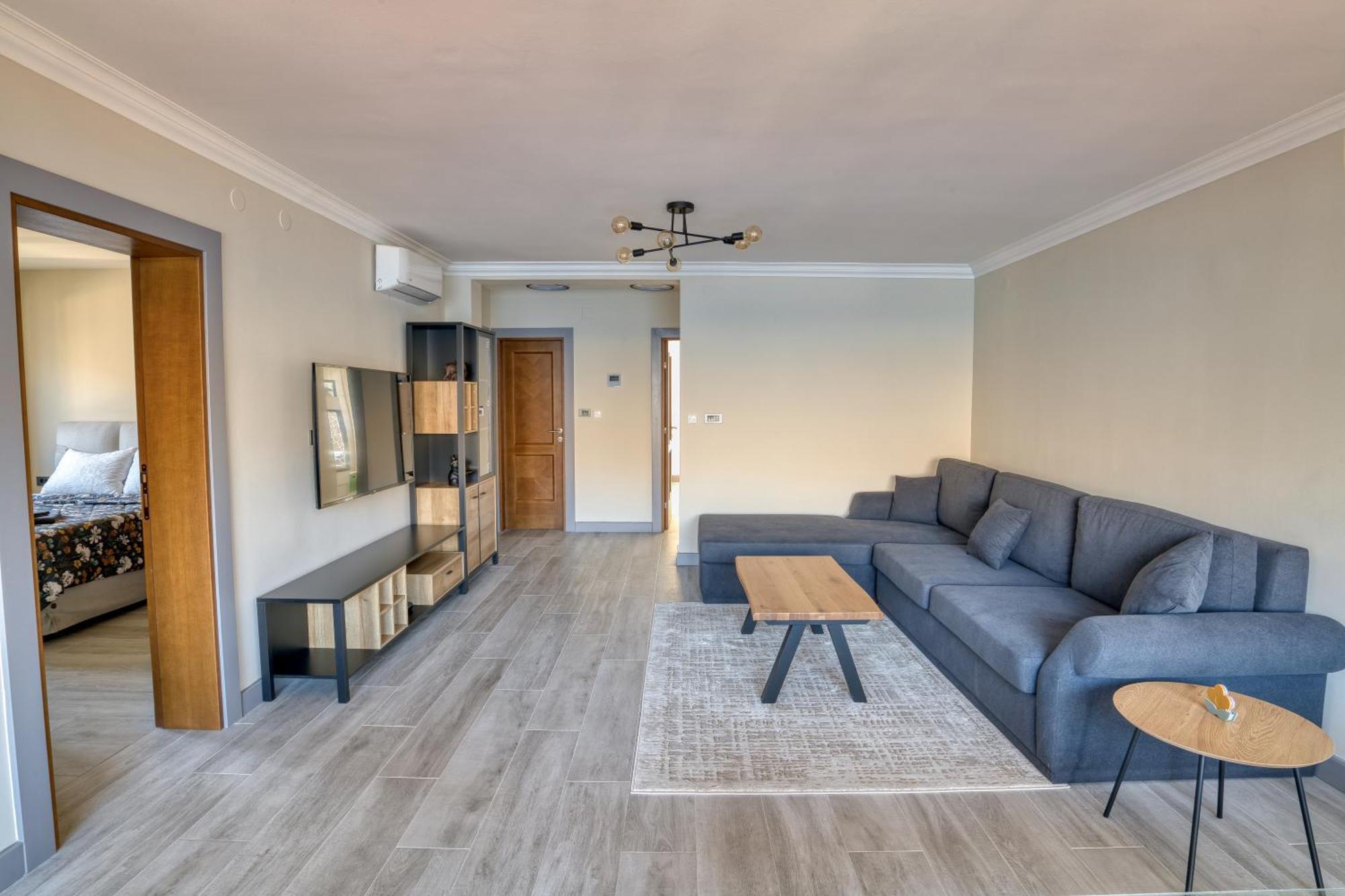 Luxurious 3-Bedroom Apartment By Mn Property Kotor Exteriör bild