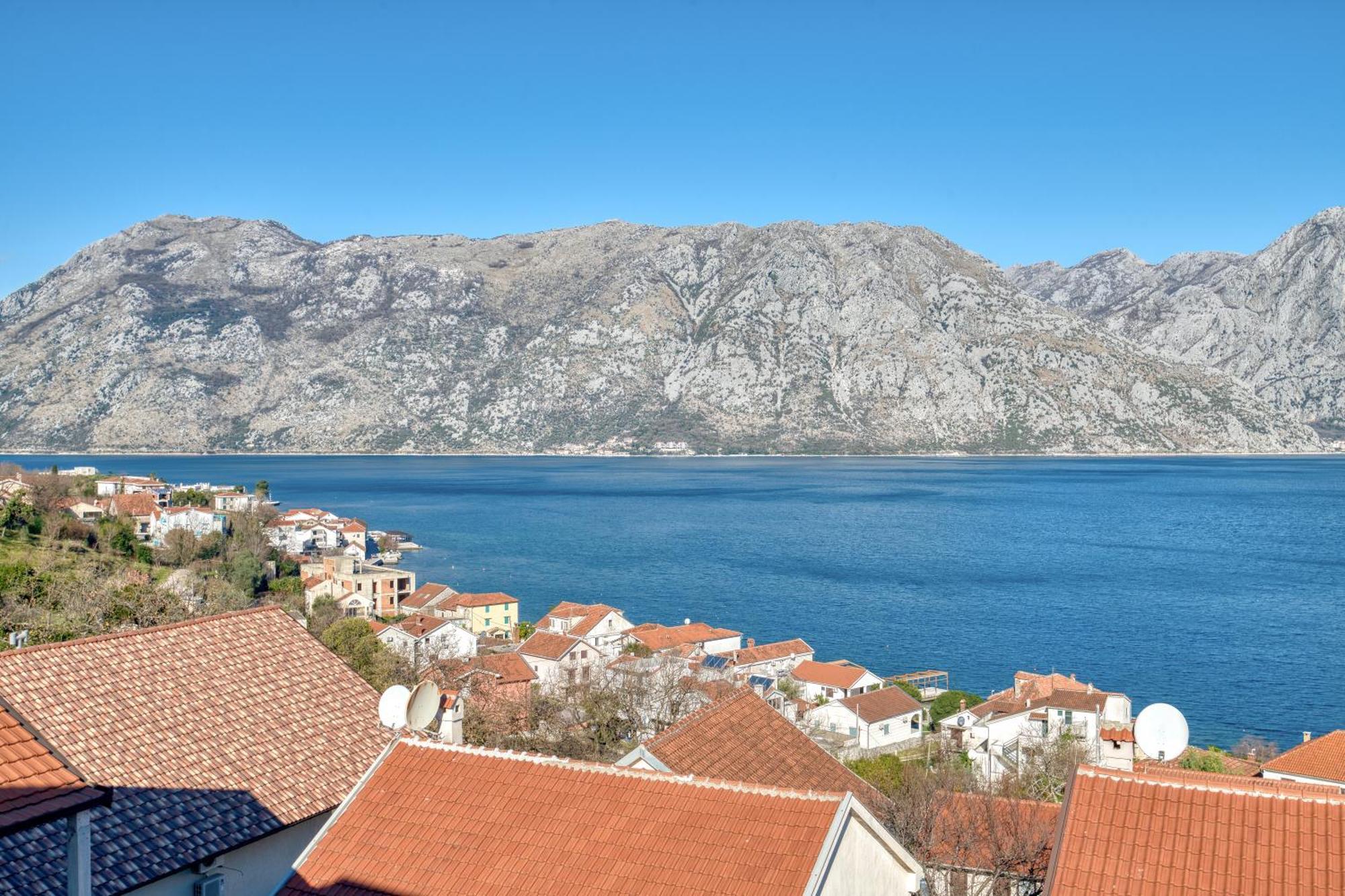 Luxurious 3-Bedroom Apartment By Mn Property Kotor Exteriör bild