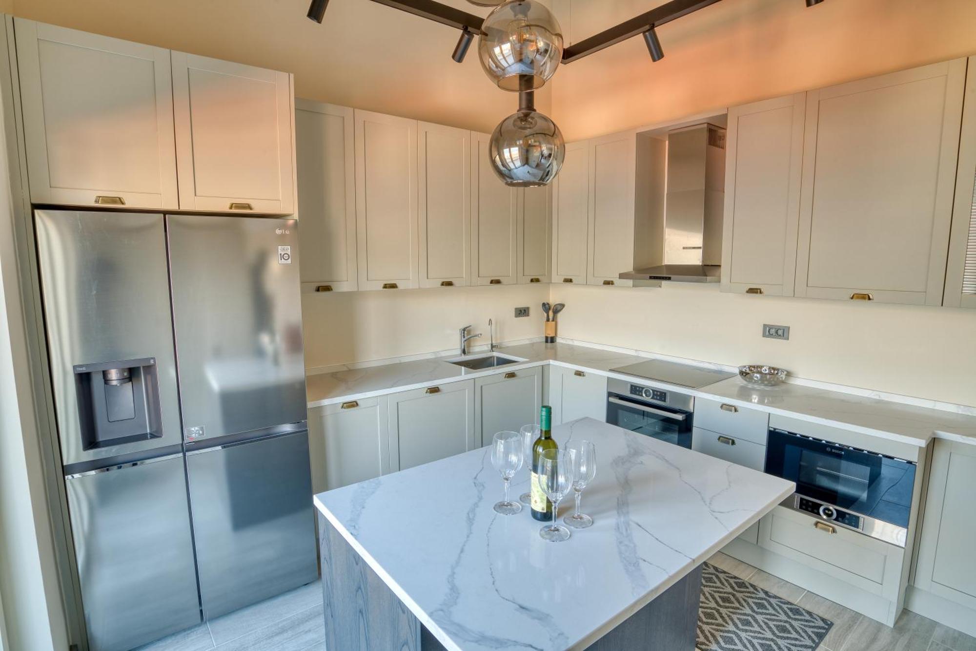 Luxurious 3-Bedroom Apartment By Mn Property Kotor Exteriör bild