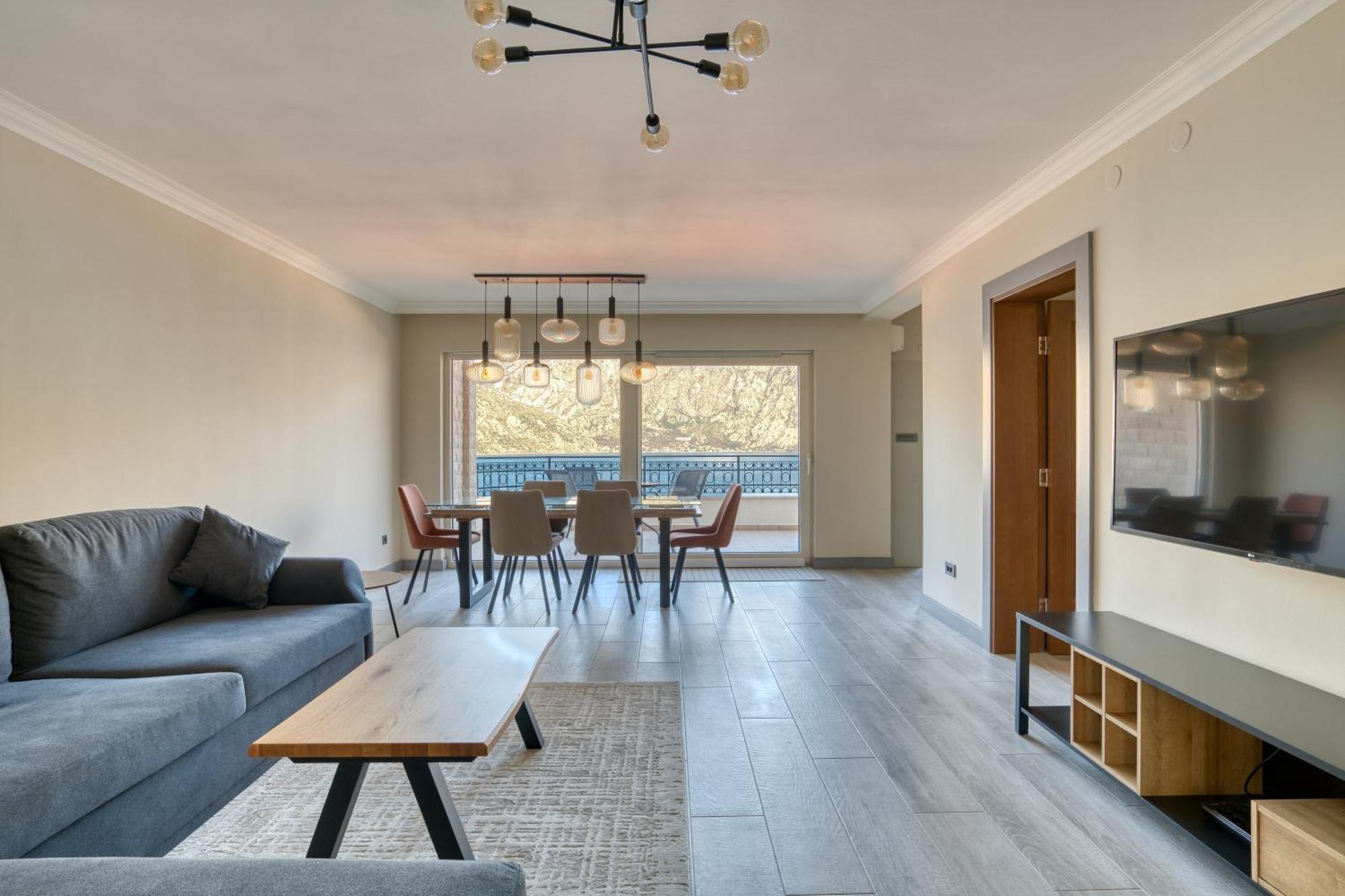 Luxurious 3-Bedroom Apartment By Mn Property Kotor Exteriör bild